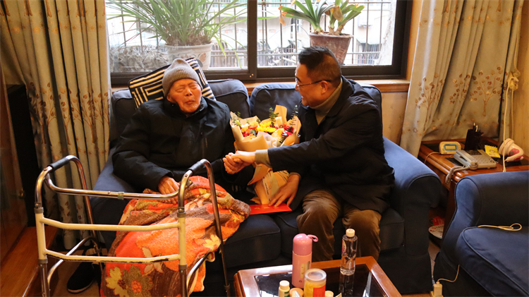 1737105374412646.jpg IMG_8335.jpg